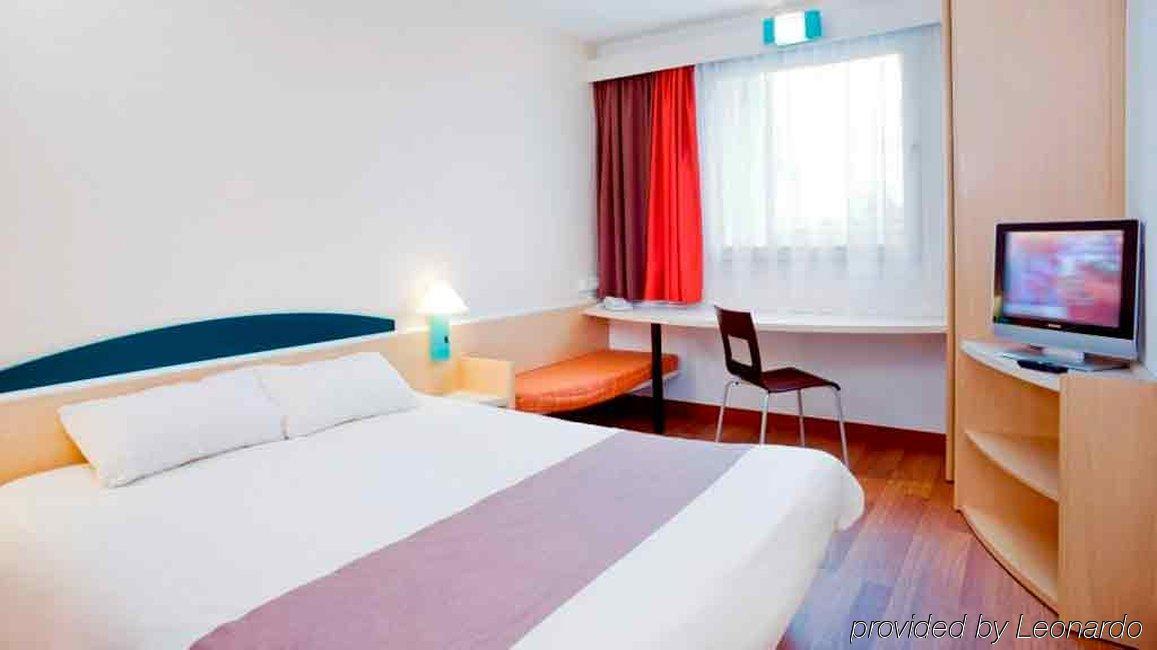 Ibis Katowice - Zabrze Hotel Exterior photo